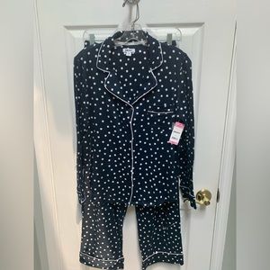 NEW - DKNY Ladies Notch Collar Long Sleeve Pajamas
